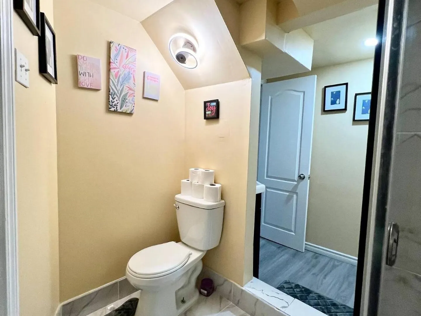 K9 Room Near Airport Mississauga