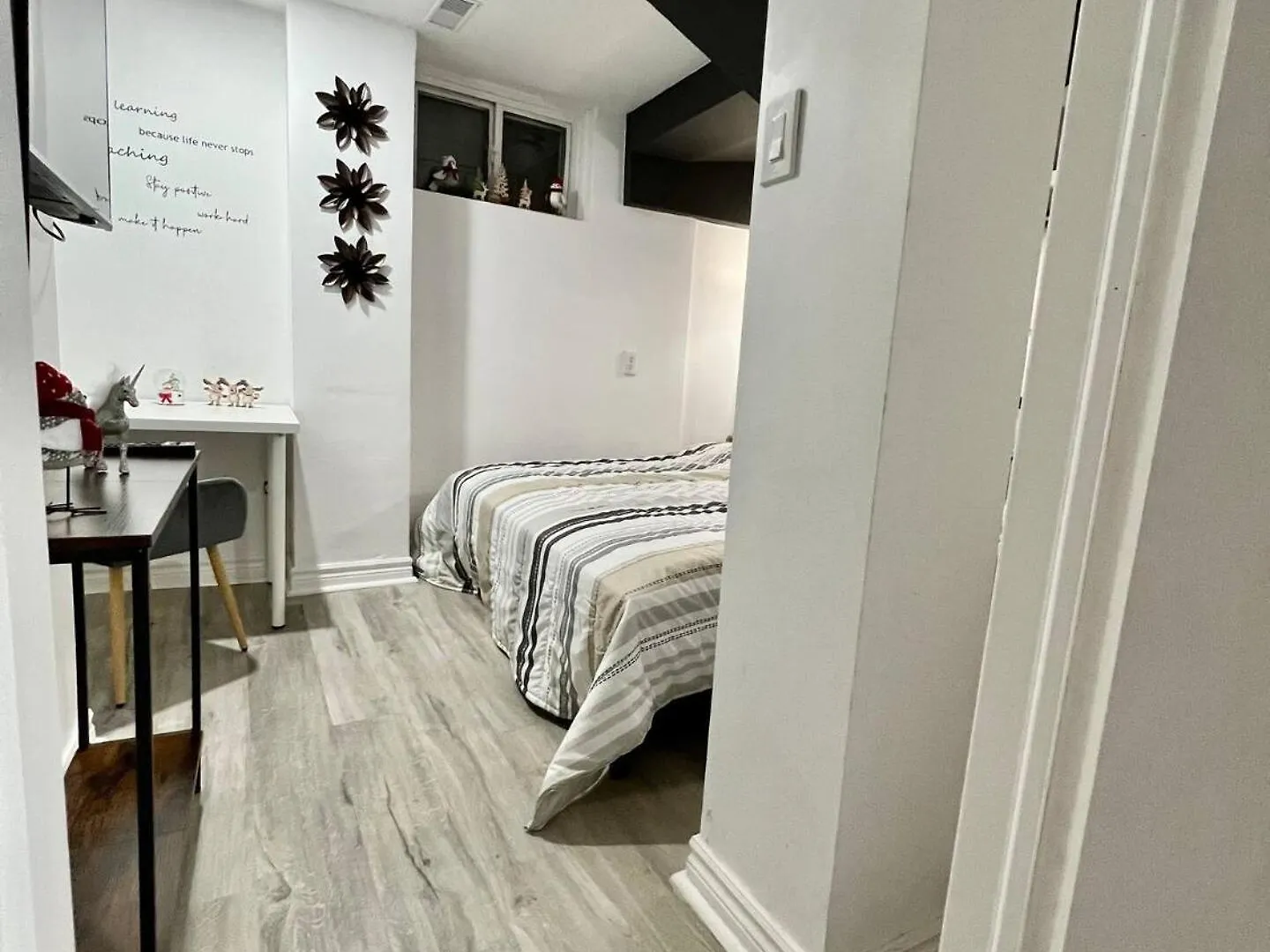 Holiday home K9 Room Near Airport Mississauga